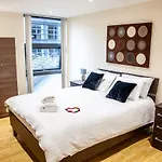 Canary Wharf Retreat - Serviced Apartments