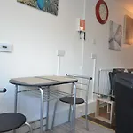 2 Bedroom Apartment Near Excel Exhibition Centre London