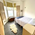 Stunning Apartment With Garden In The Heart Of Hackney, East London