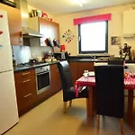 Modern 1 Bed Flat, Central London
