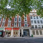 Modern 1 Bed Flat For Up To 2 People In Holborn, London With Free Wifi