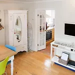 Pass The Keys Roof Terrace Flat In Trendy & Chic Hampstead