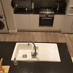 Spacious 2 Bed In Gated Community Up To 6 Guests