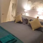 Spacious 2 Bed In Gated Community Up To 6 Guests