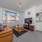 Flourish Apartments - The Avenue - Tottenham