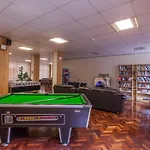 Lse Carr-Saunders Hall