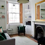 Bright And Spacious 1 Bedroom Apartment In Stylish Islington