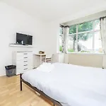 Tooting Bec Rooms At Lingwell By Dc London Rooms