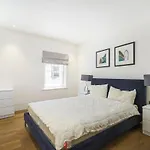 Apartment (95 m²), 2 Schlafzimmer und 2 eigene Badezimmer in West End Soho