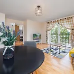 Suites By Rehoboth - 23 Thames View - Upper - Woolwich