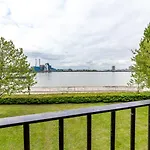 Suites By Rehoboth - 23 Thames View - Upper - Woolwich