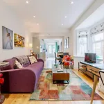 Pass The Keys Recently Renovated 1Br Flat With Private Garden In South London