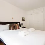 Lovely Flat In Literary London By Underthedoormat