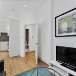 Cosy 1 Bed Apartment Next To Liverpool Street Station Free Wifi By City Stay Aparts London