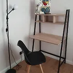 Room In Central London With Shared Bathroom