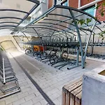 Stunning Aldgate Studio - Free Wifi And Gym! - Iq Aldgate