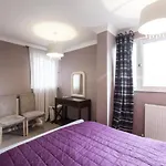 Victoria Two Bedroom Apartment