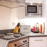 Pass The Keys Delightful Apartment Close To River In Se16