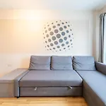Pass The Keys Cosy 1Bed Apartment Nearby Canary Wharf