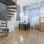 Amazing 2Br Triplex Apartment 2Mins From Oxford Street