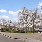 Sophisticated 1Br Apartment 10Mins From Regents Park
