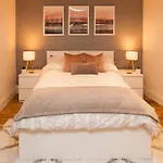 Pass The Keys Large And Modern Studio Flat In South East London