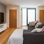 Pass The Keys Large And Modern Studio Flat In South East London