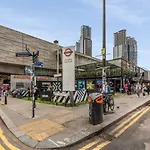 Bob Marley Studio - Shoreditch Near Liverpool Street