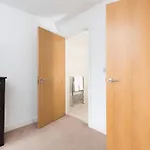 3 Bedroom Apartment in Stratford