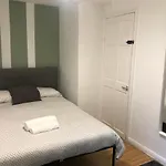 Lovely double ensuite in Bricklane