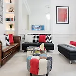 Oxford Street 2 Bed Apartment