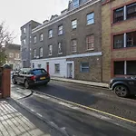 Beautiful Spacious 1BD Flat in Victoria
