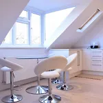 Stylish 2 Bed Apartment In West Hampstead