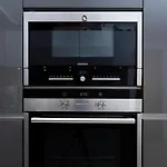 1Br Penthouse Flat In East London