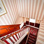 Avonmore Hotel