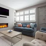 Bathurst Mews II By Onefinestay