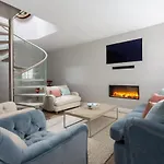 Bathurst Mews II By Onefinestay