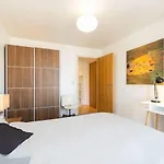 Stylish One Bedroom Apartment Close To The City Of London