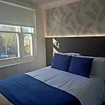 Commodore Hotel