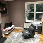 Peaceful 1 Bedroom Apartment Near Clapham Common