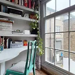 Stylish 2 Bedroom 2 Bathroom Flat In Islington
