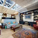 Stylish 2 Bedroom 2 Bathroom Flat In Islington