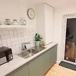 Lovely 2 bedroom period garden flat.
