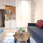 F23-Spacious Studio Fits 4 Near Paddington