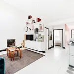 Bright And Stylish 1 Bedroom Apt In Notting Hill