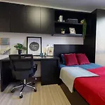 Trendy Studio Apartments At Iq Hammersmith In London