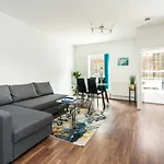 Contemporary 2Bd Flat Bloomsbury Central London