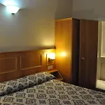 Olympic House Hotel