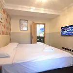 Hyde Park Suites - Apartments