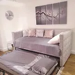 Cozy Muswell Hill 1-Bedroom Flat